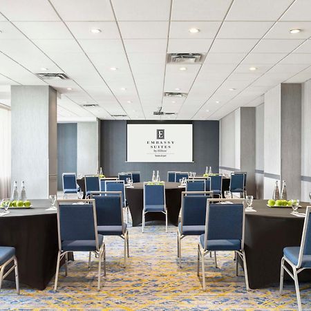 Embassy Suites By Hilton Toronto Airport Ngoại thất bức ảnh