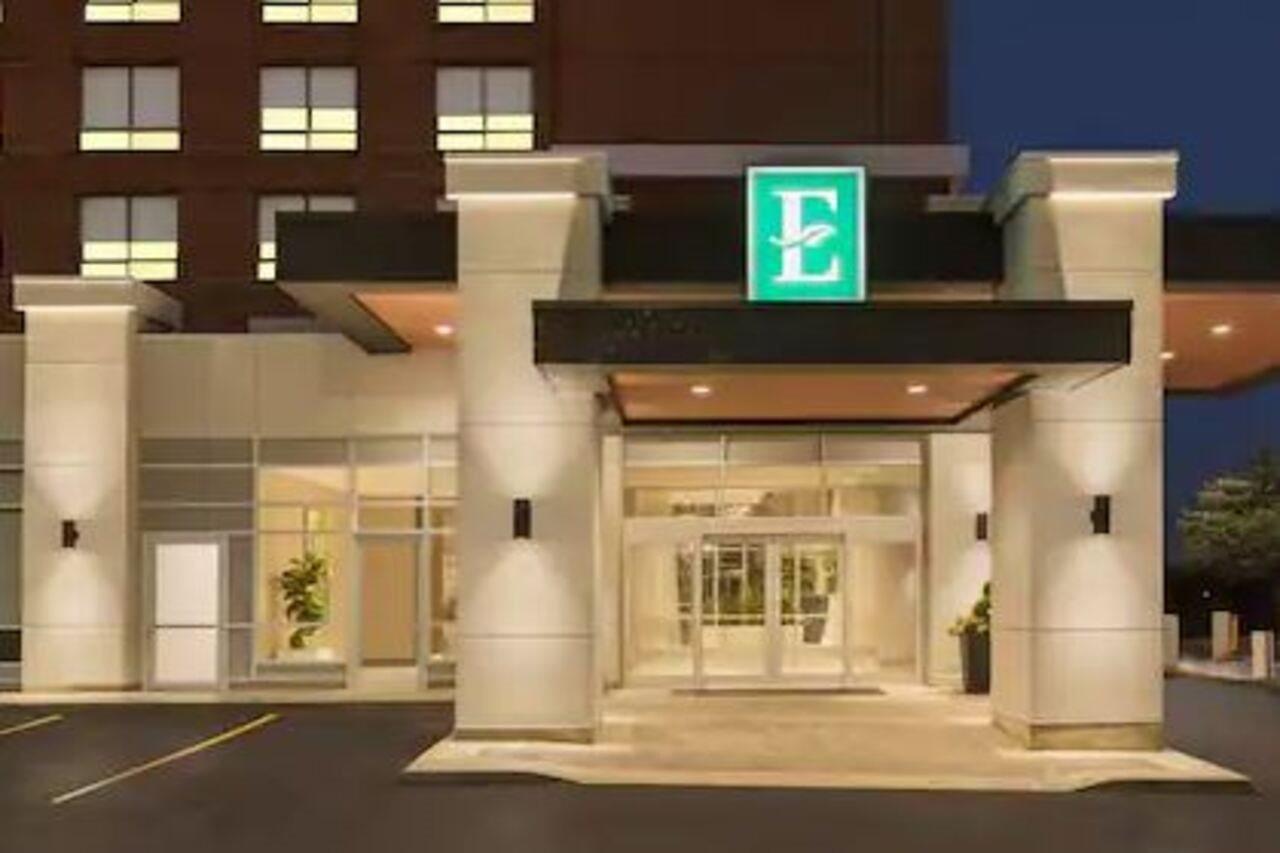Embassy Suites By Hilton Toronto Airport Ngoại thất bức ảnh
