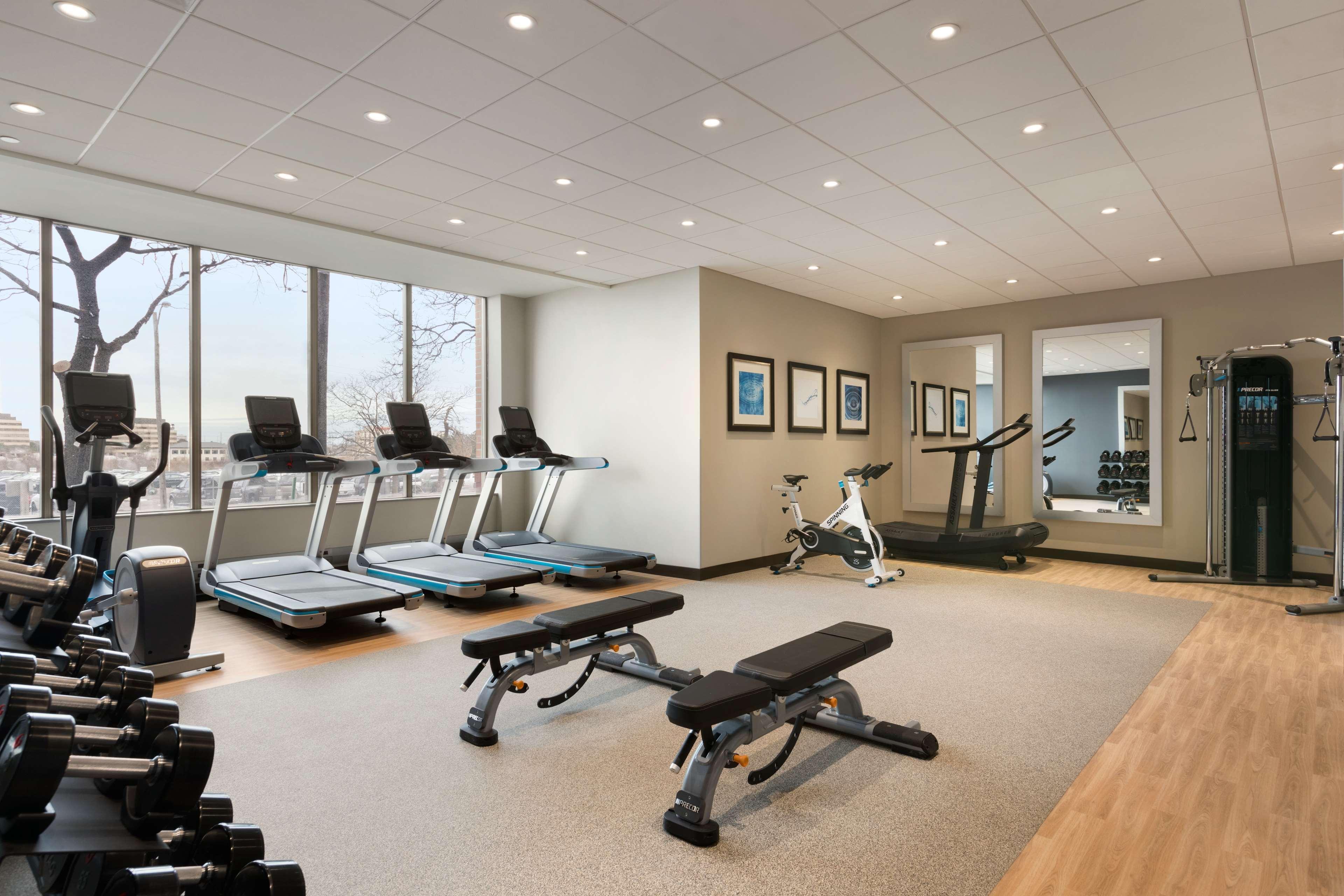 Embassy Suites By Hilton Toronto Airport Ngoại thất bức ảnh