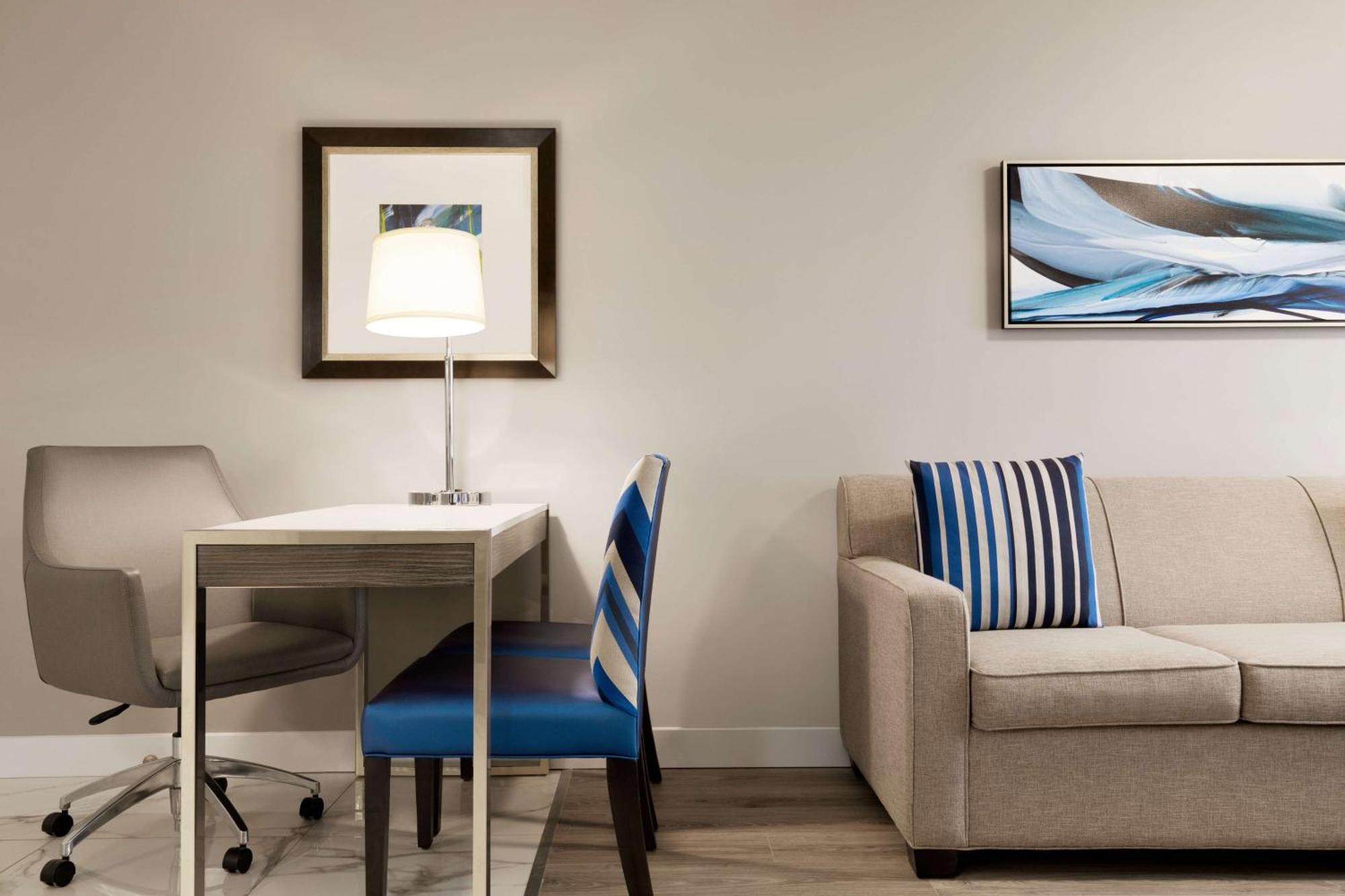 Embassy Suites By Hilton Toronto Airport Ngoại thất bức ảnh
