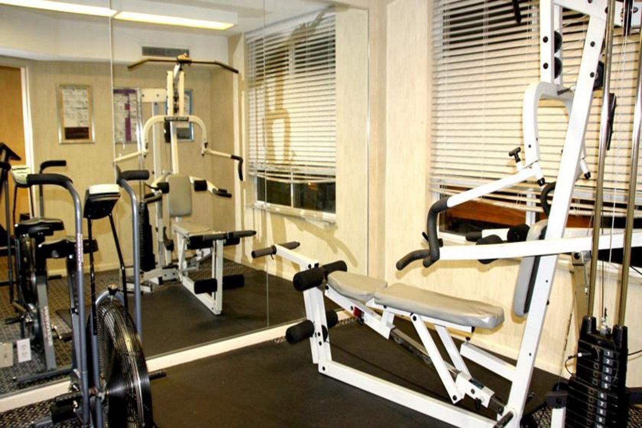 Embassy Suites By Hilton Toronto Airport Ngoại thất bức ảnh